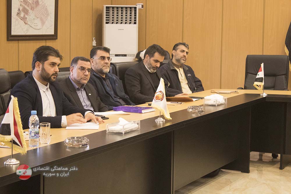 نشست مسئول دفتر تجارت ایران و کشورهای عربی مدیر شهرک صنعتی شیخ نجار