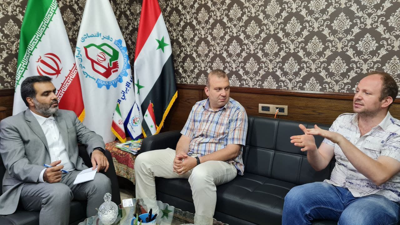 نشست تجاری مدیر دفتر اقتصادی ایران در حلب با شرکت های شیمیایی، عایق بندی و مصالح ساختمانی